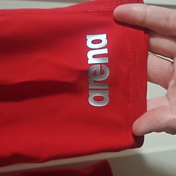 arena Boys' Board Jammer SWIMSUIT: RED: NEW WITH TAGS: SIZE 24 - Picture 3 of 11